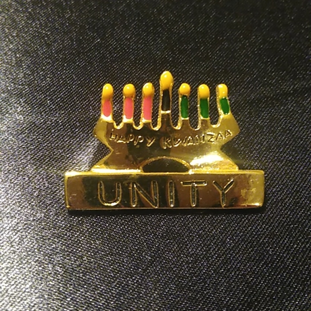 Happy Kwanzaa Pin